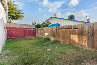 6690 Hometown Way, Sacramento, CA 95828 - Photo 29