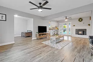 2810 Kennedy Dr, Yuba City, CA 95993 - Photo 13