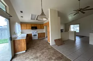 9840 Douglas Ave, Delhi, CA 95315 - Photo 5