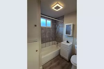 1528 Orlando Way, Sacramento, CA 95815 - Photo 5