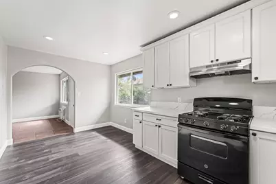 7529 Skelton Way, Sacramento, CA 95822 - Photo 7
