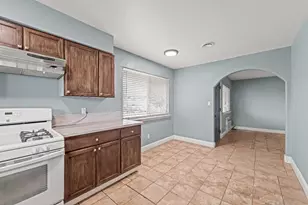 7529 Skelton Way, Sacramento, CA 95822 - Photo 29