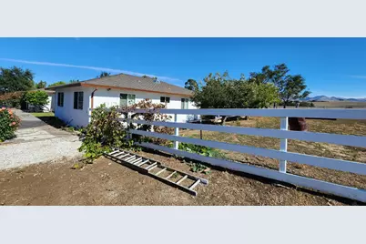 307 Mansfield Road, Hollister, CA 95023 - Photo 9