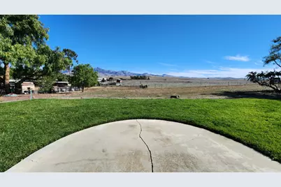 307 Mansfield Road, Hollister, CA 95023 - Photo 17