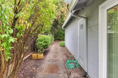 2317 E 8th Street, Davis, CA 95618 - Photo 35