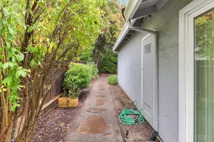 2317 E 8th St, Davis, CA 95618 - Photo 35