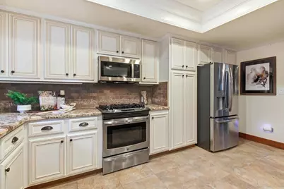 9153 Shady Hollow Way, Fair Oaks, CA 95628 - Photo 19