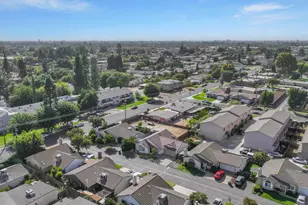 1227 Windsor Ct, Turlock, CA 95380 - Photo 31