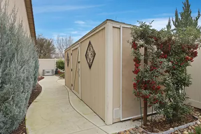 2707 Robinwood Avenue, Manteca, CA 95336 - Photo 53