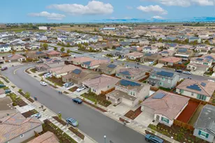 667 Estancia St, Lathrop, CA 95330 - Photo 57