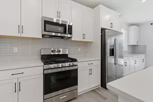 667 Estancia St, Lathrop, CA 95330 - Photo 11