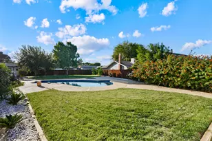 728 R St, Newman, CA 95360 - Photo 15