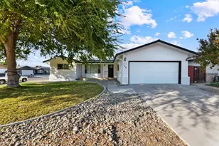 728 R St, Newman, CA 95360 - Photo 1