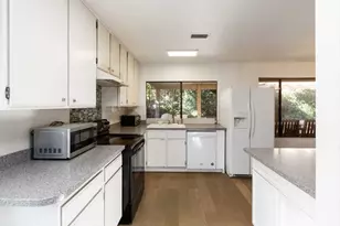 7929 Wildridge Dr, Fair Oaks, CA 95628 - Photo 11