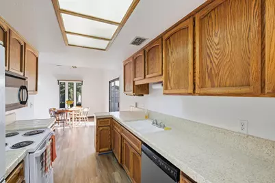 80 Petrilli Circle, Sacramento, CA 95822 - Photo 11