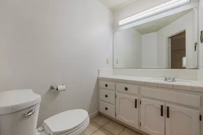 1940 N Berkeley Avenue, Turlock, CA 95382 - Photo 25