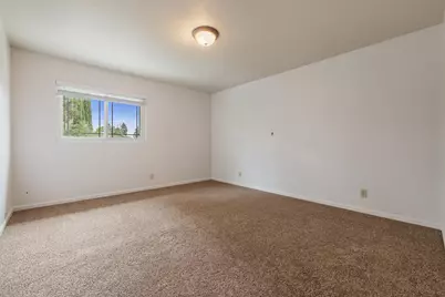 1940 N Berkeley Avenue, Turlock, CA 95382 - Photo 35