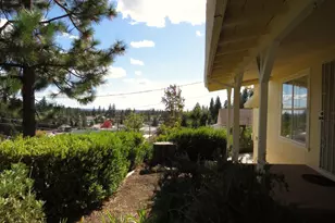 320 Pleasant St, Colfax, CA 95713 - Photo 29