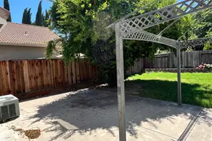 1460 Portsmouth Ln, Gustine, CA 95322 - Photo 13