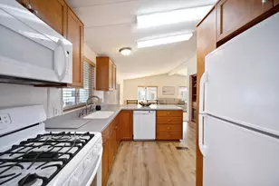 Cantabrook St, Sacramento, CA 95828 - Photo 17