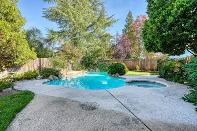 8057 Poulson Street, Citrus Heights, CA 95610 - Photo 37