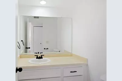 3701 Colonial Drive #156, Modesto, CA 95356 - Photo 9