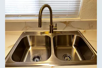 2916 Marysville Boulevard, Sacramento, CA 95815 - Photo 11