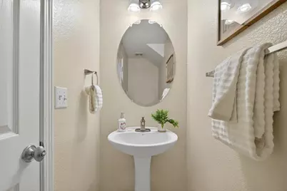 17350 W Mill Stone Way, Lathrop, CA 95330 - Photo 11