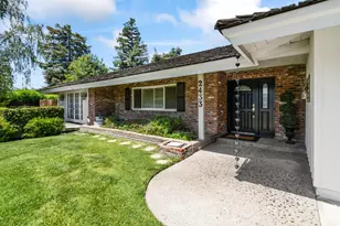 2433 Broadridge Way, Stockton, CA 95209 - Photo 9