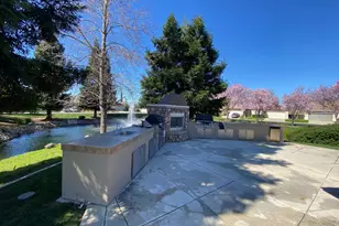 410 Sun Shower Cir, Sacramento, CA 95823 - Photo 21