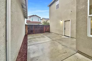 1817 Terracina Dr, Sacramento, CA 95834 - Photo 13