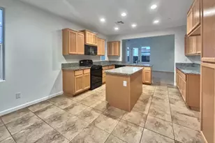 1817 Terracina Dr, Sacramento, CA 95834 - Photo 23