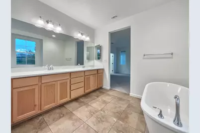 1817 Terracina Drive, Sacramento, CA 95834 - Photo 43