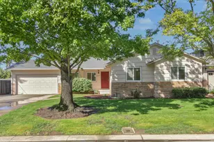 5440 Pleasant Dr, Sacramento, CA 95822 - Photo 1