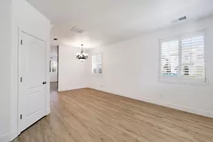 692 Blueberry Ln, Madera, CA 93638 - Photo 3