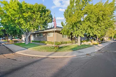 1605 Goldenwood Drive, Modesto, CA 95350 - Photo 31