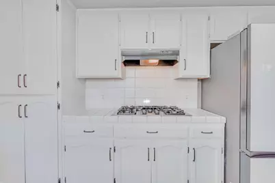 2149 McKinley Court, Los Banos, CA 93635 - Photo 17