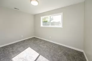 6 Dawn Dr, Woodland, CA 95695 - Photo 23