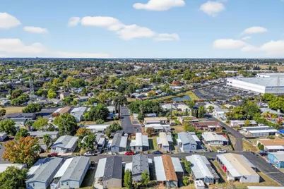 Village Circle, Sacramento, CA 95838 - Photo 31