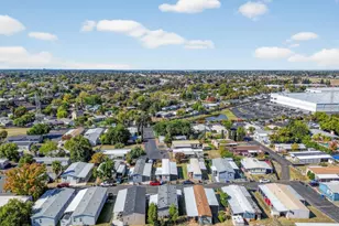 Village Circle, Sacramento, CA 95838 - Photo 31