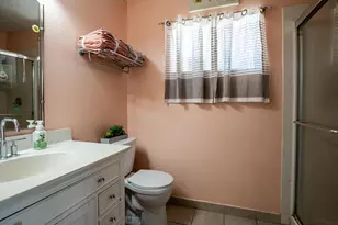 802 W Center St, Manteca, CA 95337 - Photo 19