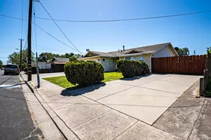 802 W Center St, Manteca, CA 95337 - Photo 5