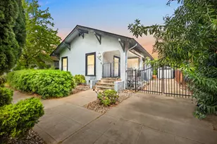 3235 T St, Sacramento, CA 95816 - Photo 1