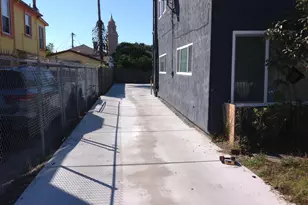 5715 E 16th St, Oakland, CA 94621 - Photo 15