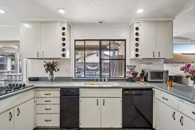 1602 Venetian Drive, Stockton, CA 95207 - Photo 13