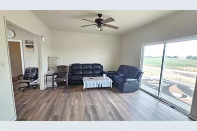 11881 Griffith Road, Turlock, CA 95380 - Photo 9