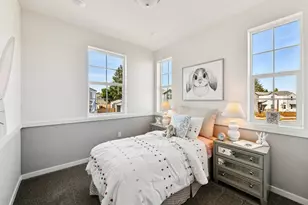 8647 Starburst Way, Sacramento, CA 95823 - Photo 25