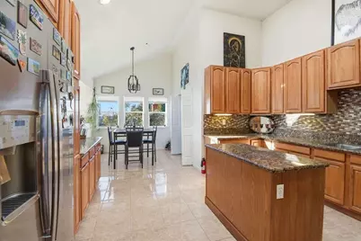 9028 Burr Street, Oakland, CA 94605 - Photo 11