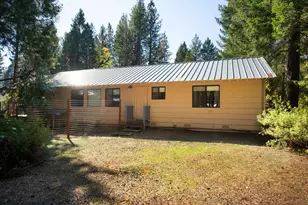 8945 Holmes Way, Brownsville, CA 95919 - Photo 11