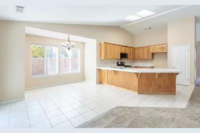 2925 Aspen Glow Ln, Redding, CA 96001 - Photo 17
